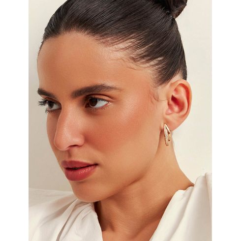 40594-brinco-meia-argola-curvo-detalhe-cravejado-banho-ouro-18k-zirconia-rosa-valverde -2-